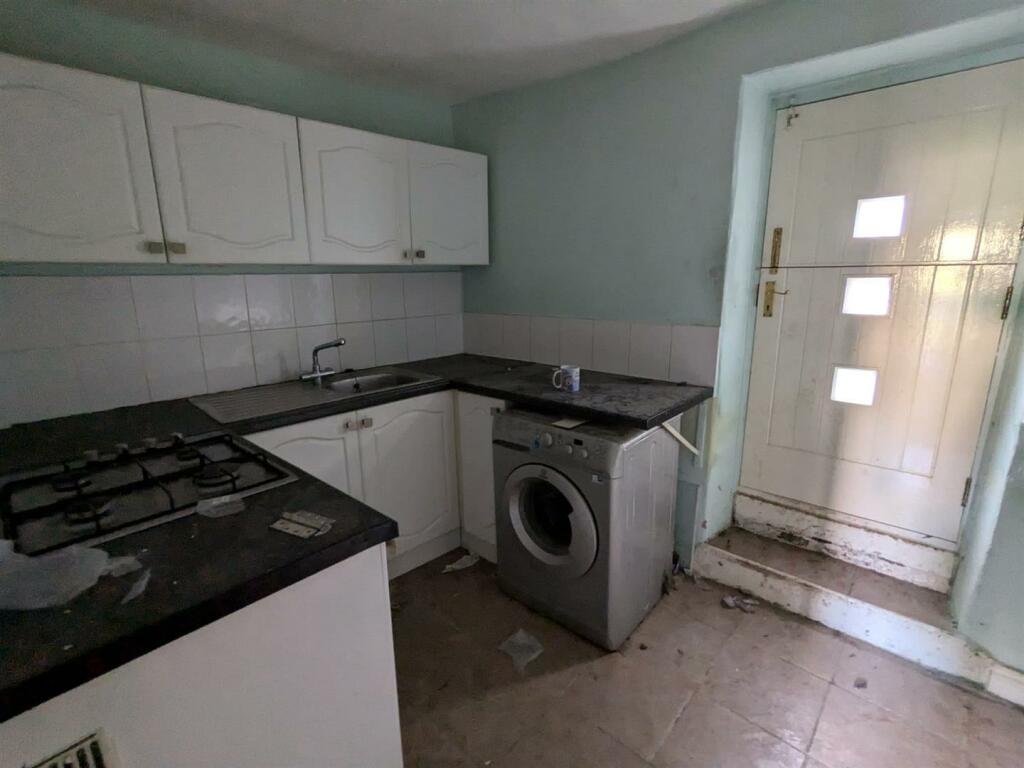 Additional property image - 1-11, Laburnum Place Apperley Bridge, Bradford, BD10 0NA