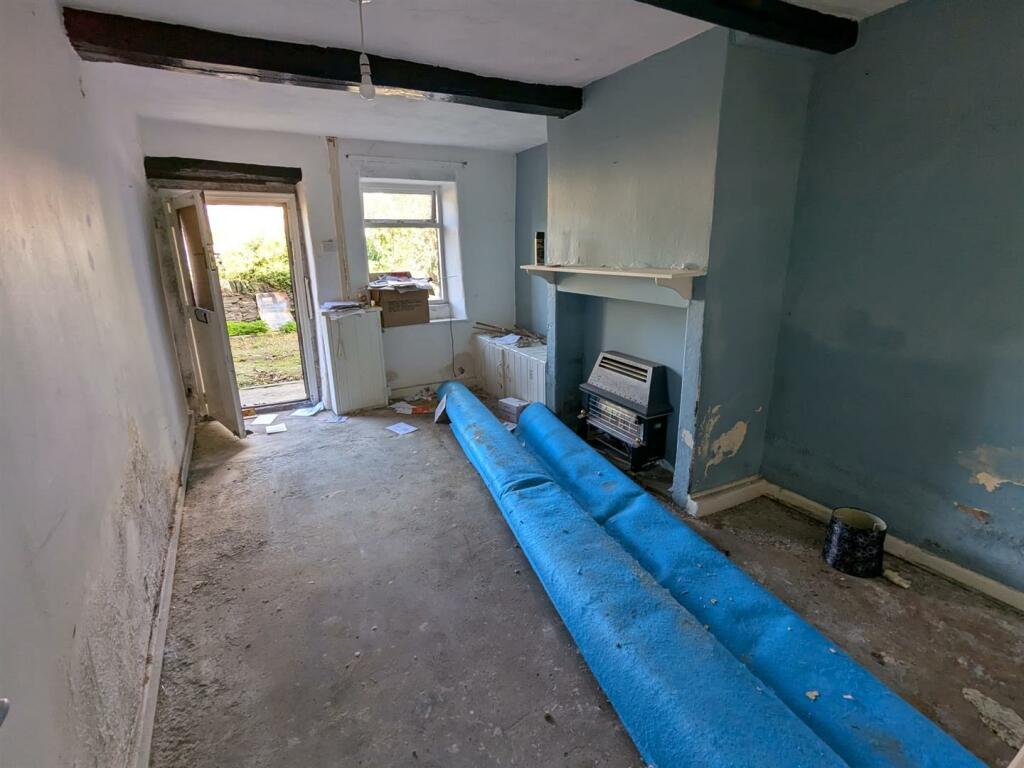 Additional property image - 1-11, Laburnum Place Apperley Bridge, Bradford, BD10 0NA