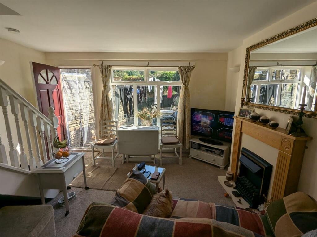 Additional property image - 1-11, Laburnum Place Apperley Bridge, Bradford, BD10 0NA