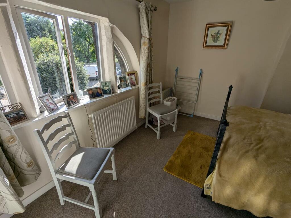 Additional property image - 1-11, Laburnum Place Apperley Bridge, Bradford, BD10 0NA