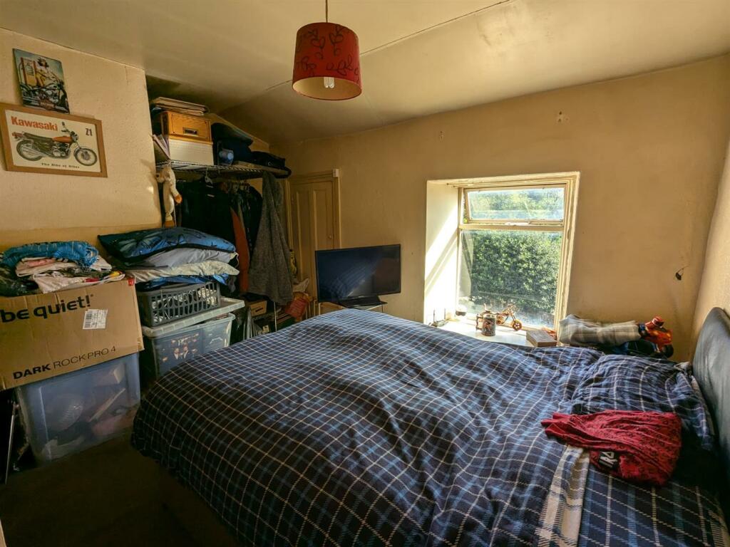 Additional property image - 1-11, Laburnum Place Apperley Bridge, Bradford, BD10 0NA