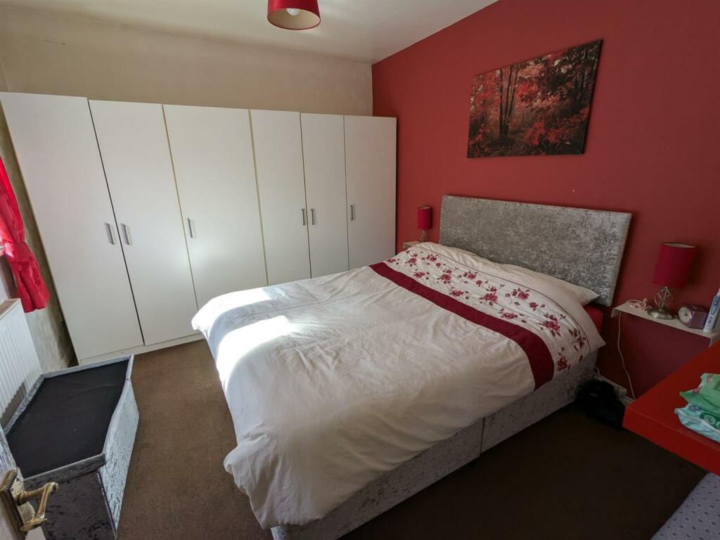 Additional property image - 1-11, Laburnum Place Apperley Bridge, Bradford, BD10 0NA