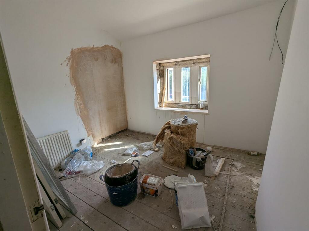 Additional property image - 1-11, Laburnum Place Apperley Bridge, Bradford, BD10 0NA