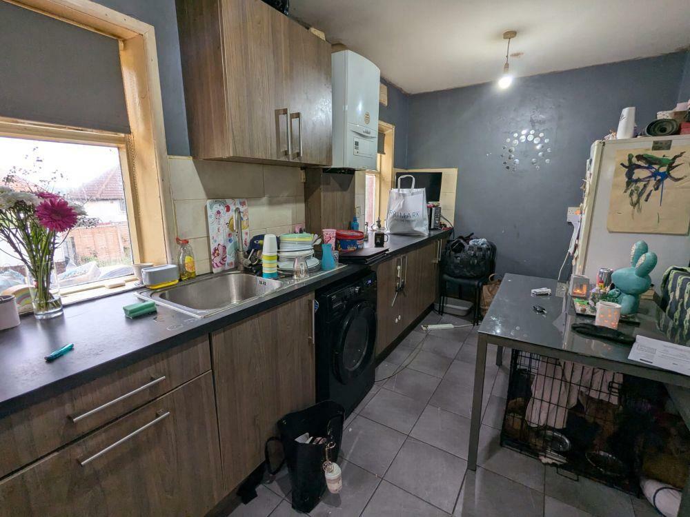Additional property image - 78, Lynfield Drive Bradford, BD9 6EJ