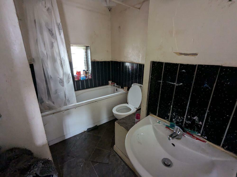 Additional property image - 78, Lynfield Drive Bradford, BD9 6EJ