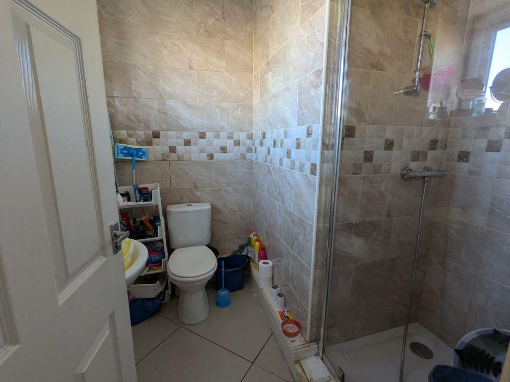 Additional property image - 585-587, Thornton Road Bradford, BD8 9RA