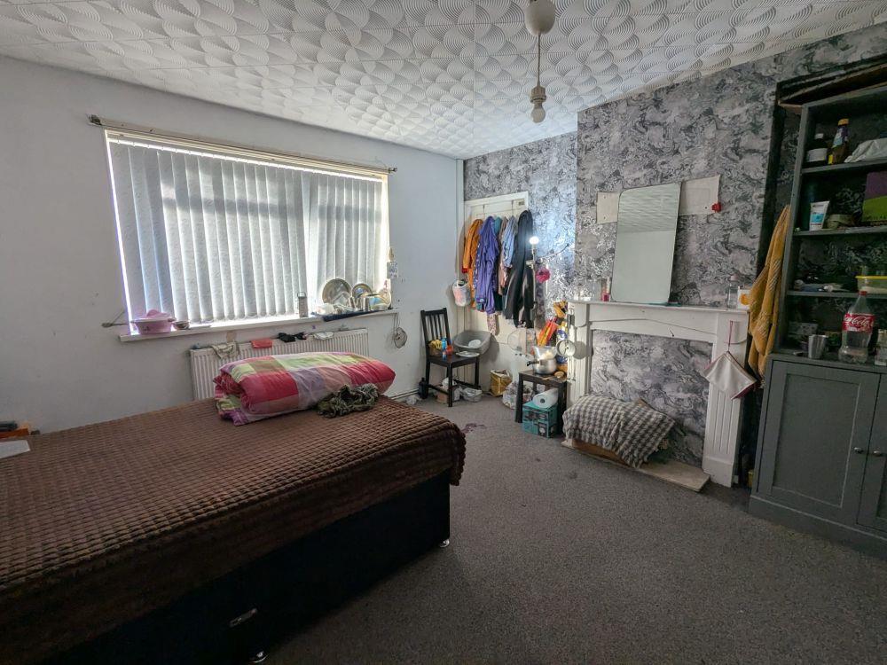 Additional property image - 18, Fairfax Avenue Bradford, BD4 6JU