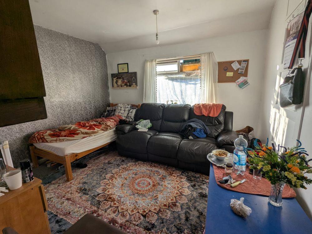 Additional property image - 18, Fairfax Avenue Bradford, BD4 6JU