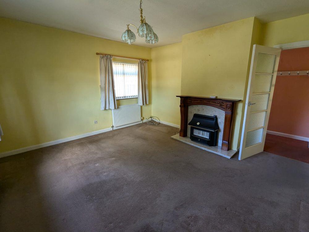 Additional property image - 67, Speeton Avenue Bradford, BD7 4NQ