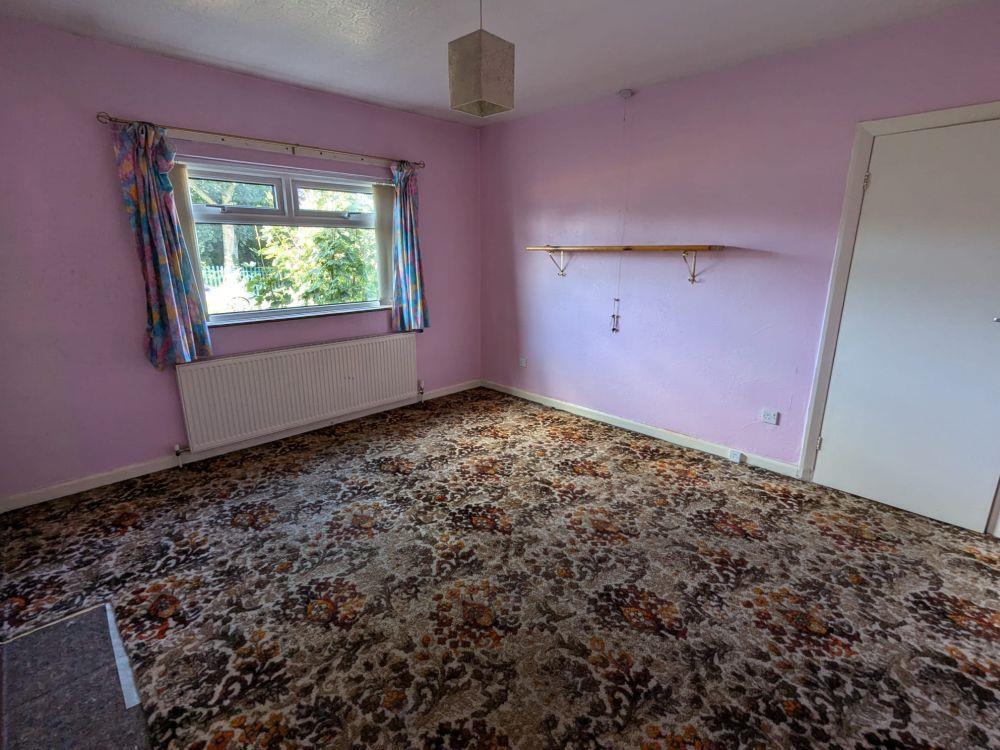 Additional property image - 67, Speeton Avenue Bradford, BD7 4NQ