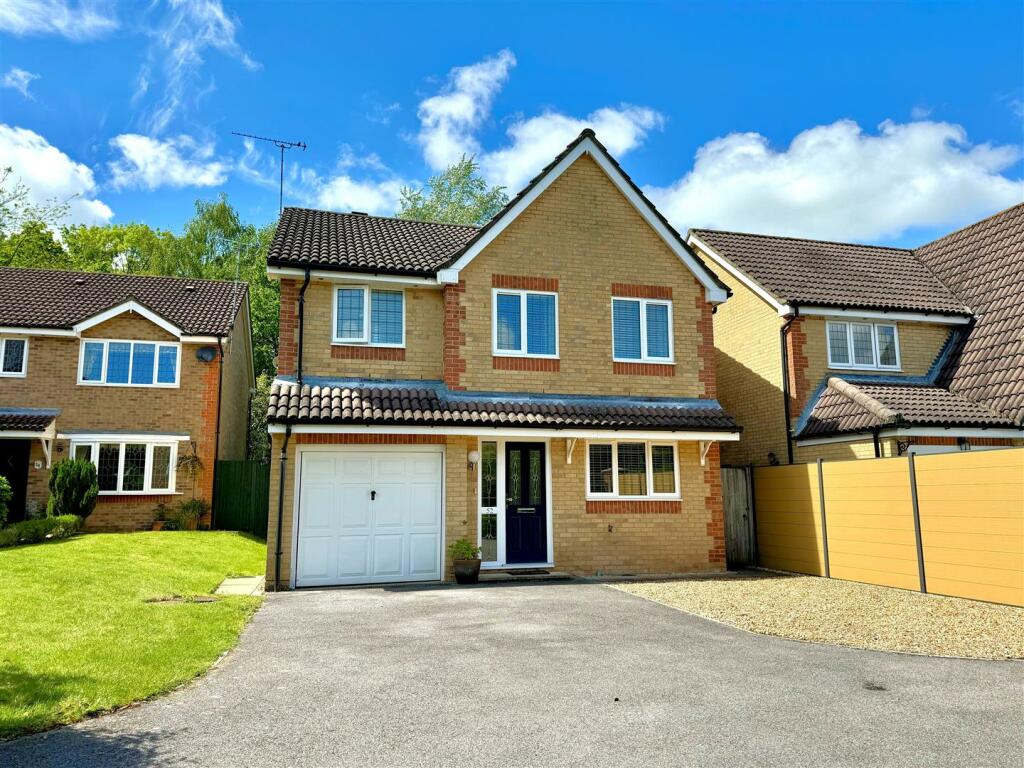 4 bedroom detached house for sale in Lipizzaner Fields, Whiteley, PO15
