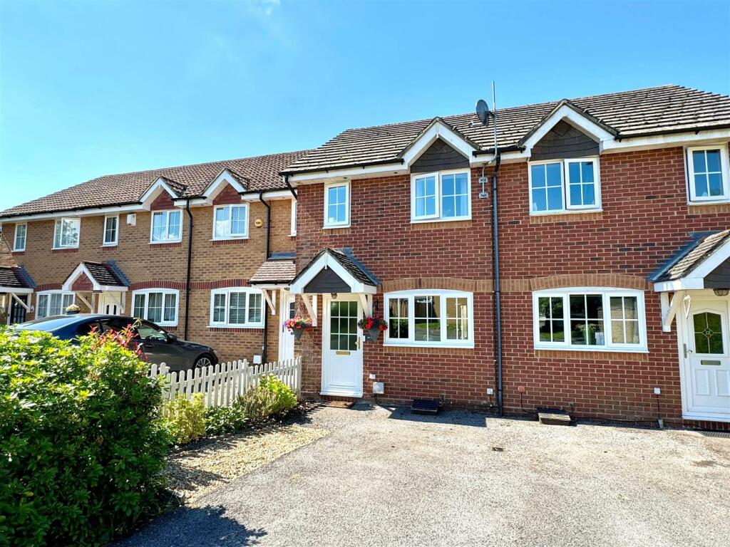 2 bedroom terraced house for sale in Suffolk Drive, Whiteley, PO15