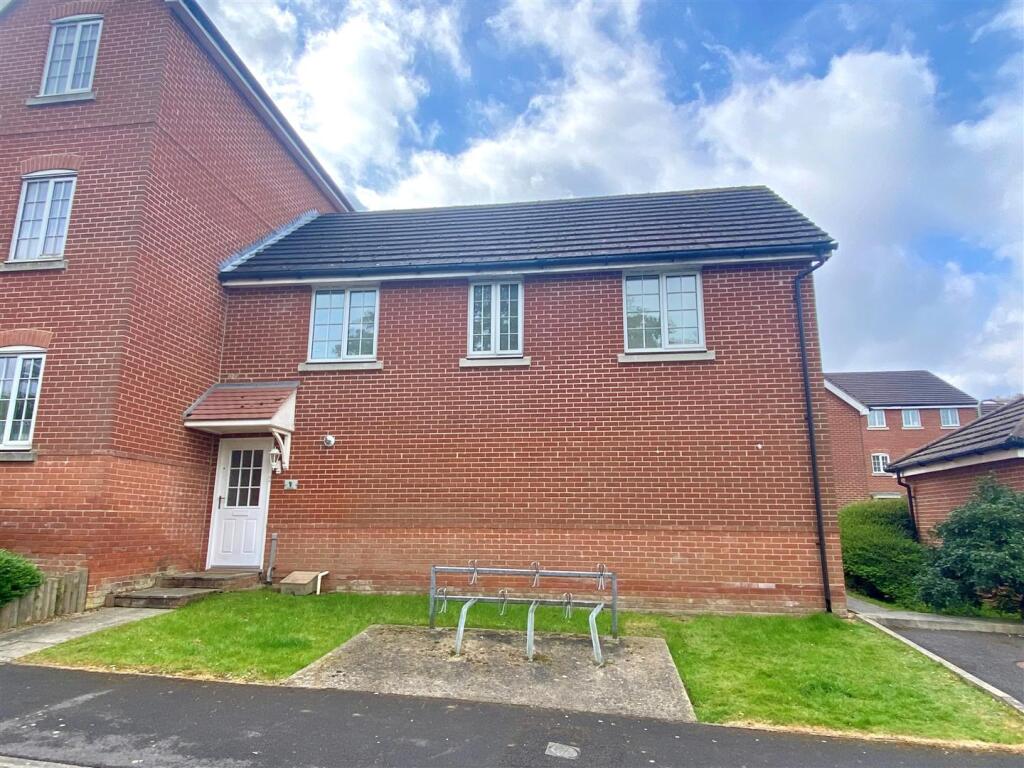 Main image of property: Rowan Close, Whiteley