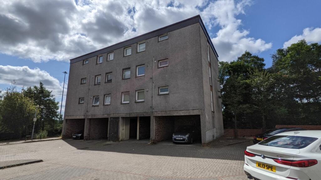 3 bedroom flat for rent in Glenacre Road, Cumbernauld, Glasgow, G67 2PA