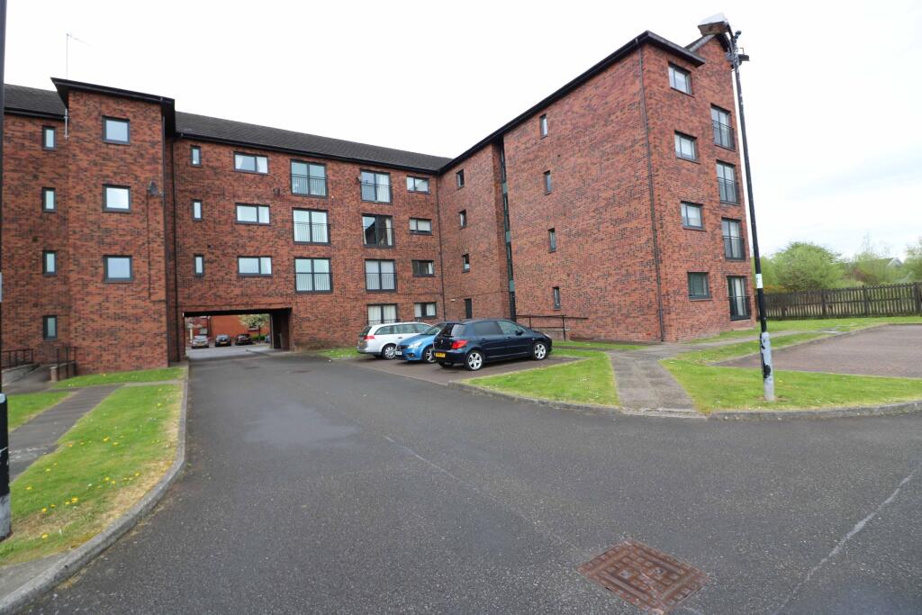 Main image of property: Tollcross Park View, Tollcross, Glasgow, G32 8UA