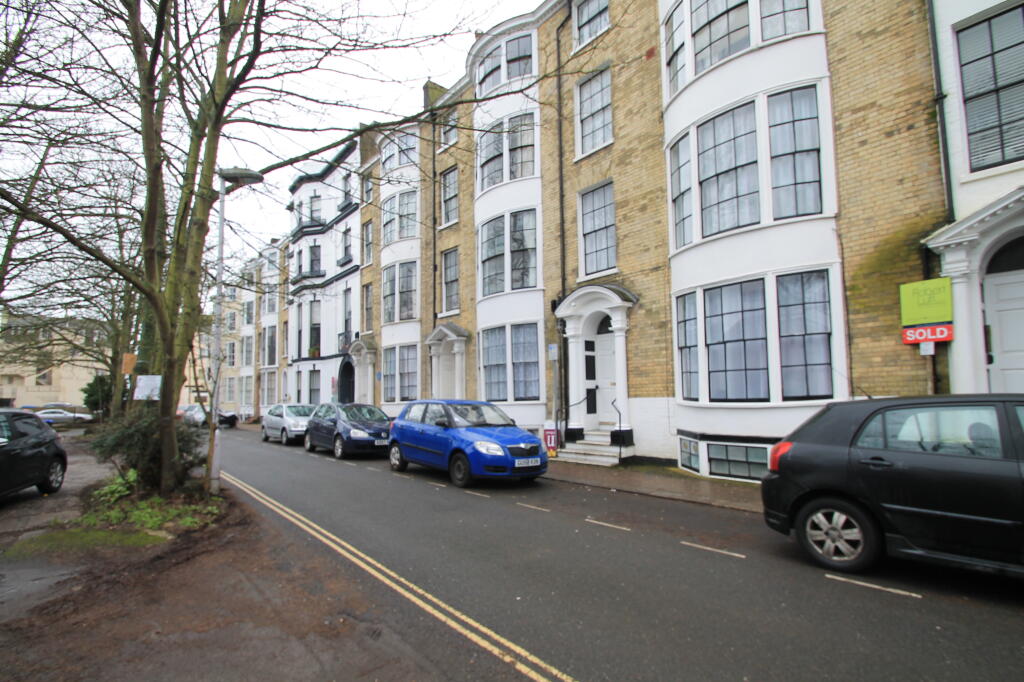 2 bedroom apartment for rent in Bedford Row, BN11