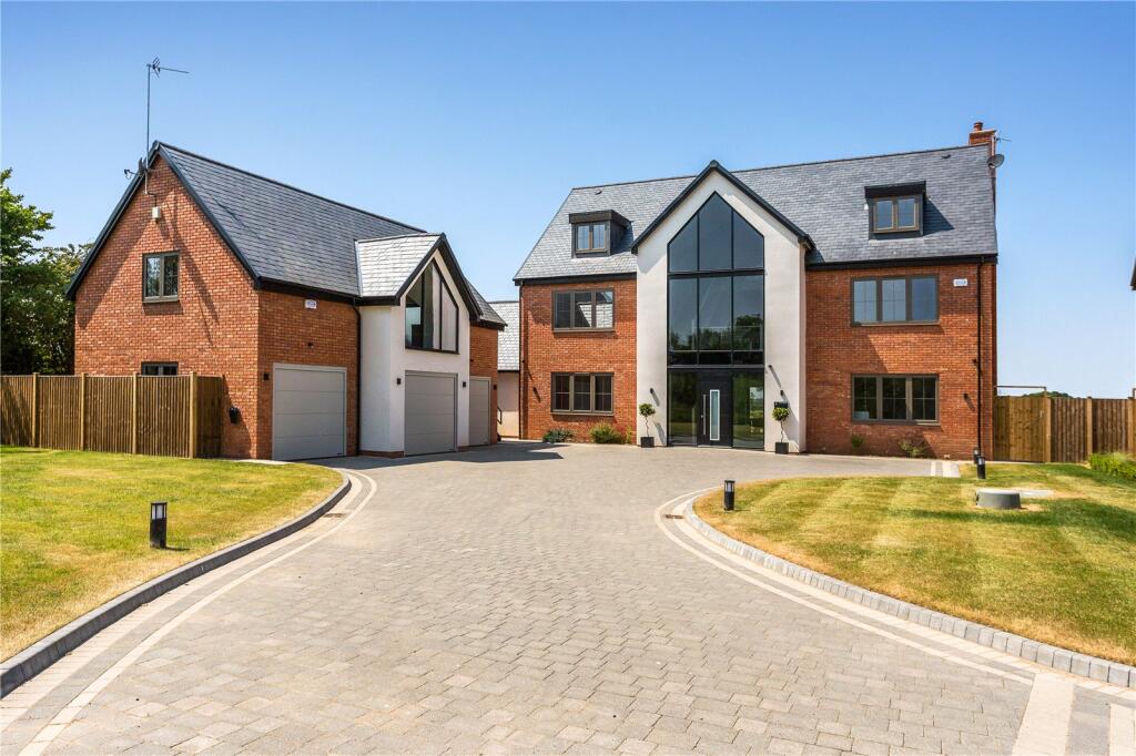 Main image of property: Fosse Way, Moreton Morrell, Warwick, Warwickshire, CV35