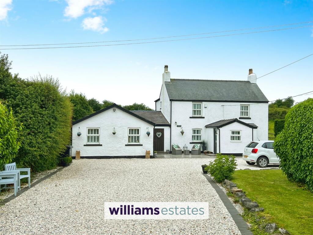 4 bedroom detached house for sale in Brynford, Holywell, CH8