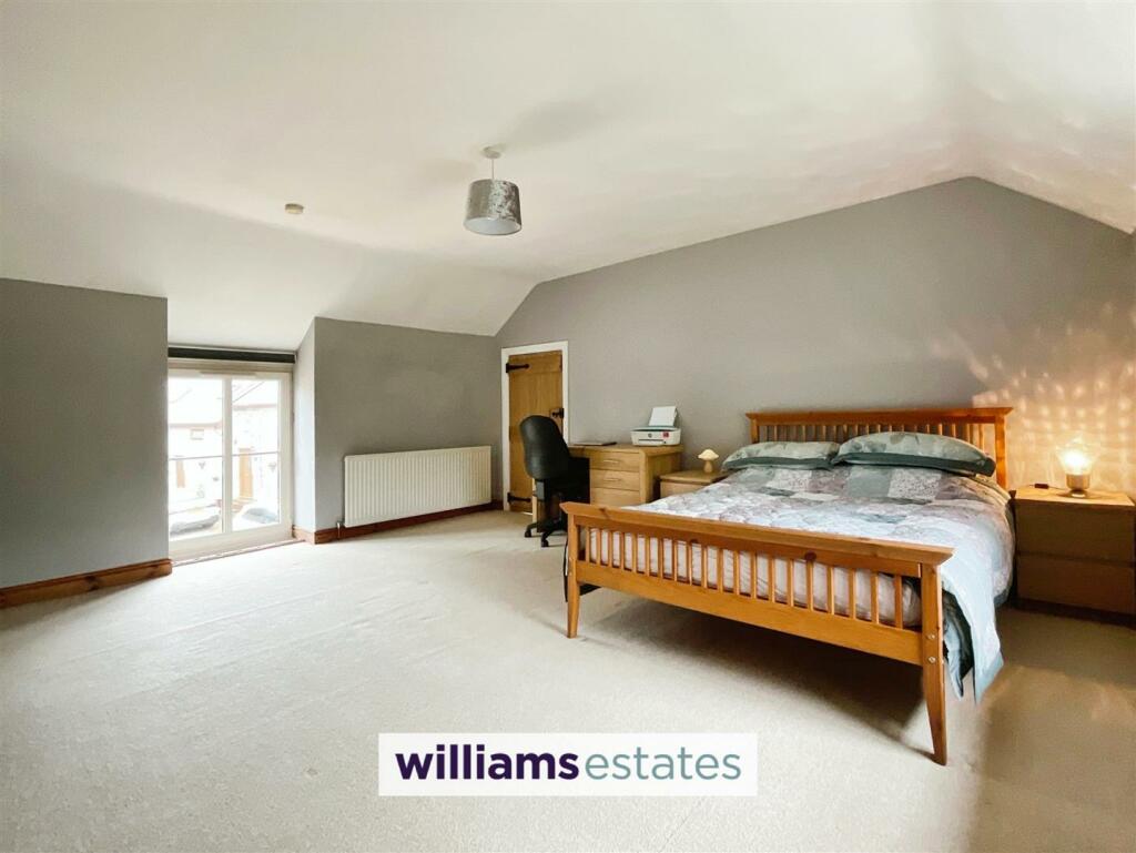 Additional property image - Ffordd Y Gilrhos, Treuddyn