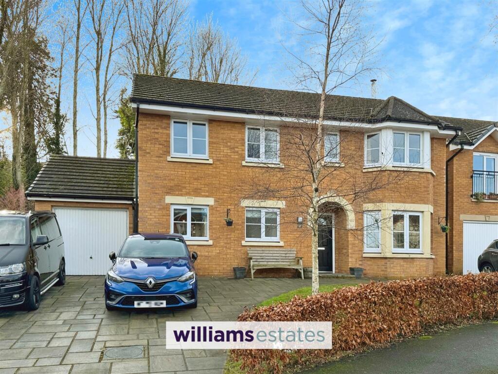 Main image of property: Llys Ambrose, Mold