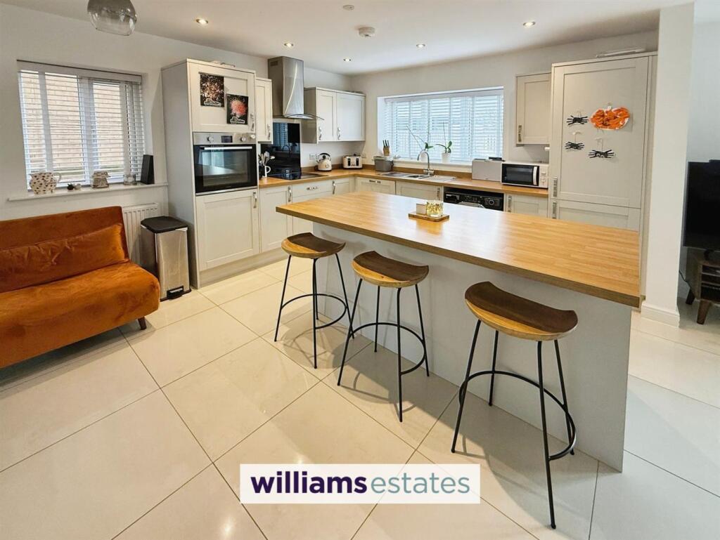 Additional property image - Pen Y Cefn Road, Caerwys