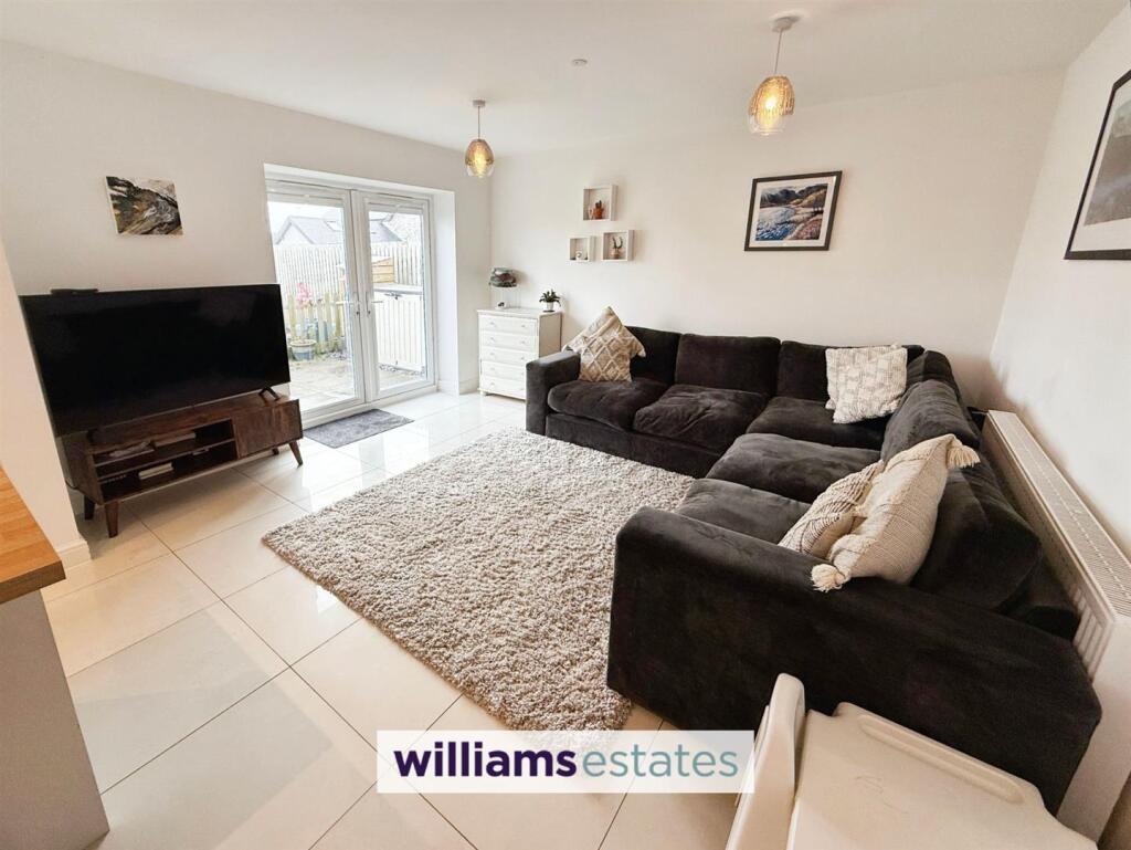 Additional property image - Pen Y Cefn Road, Caerwys
