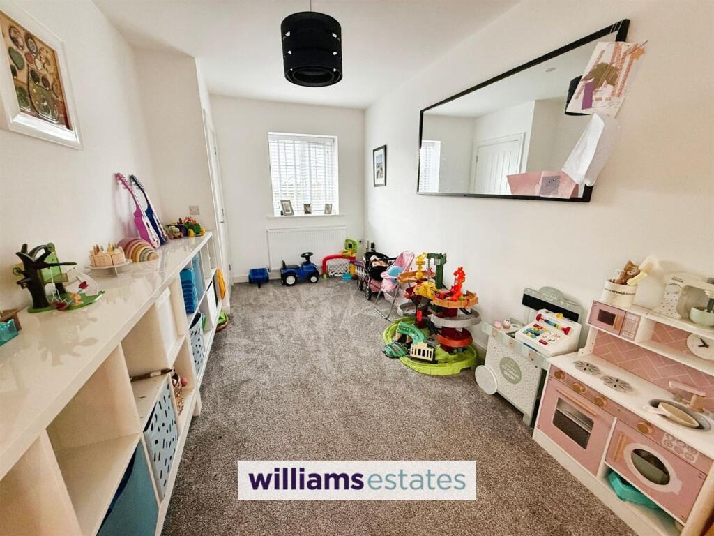 Additional property image - Pen Y Cefn Road, Caerwys