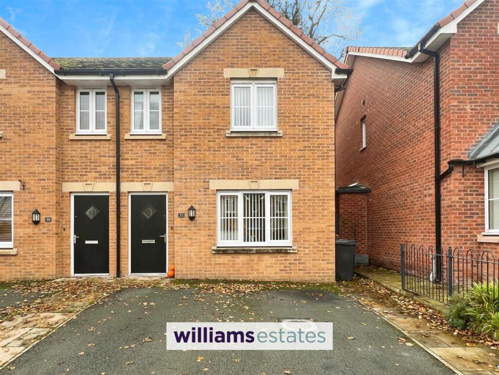 Main image of property: Llys Ambrose, Mold