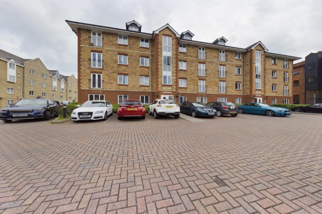 2 Bedroom Flat For Rent In Henry Bird Way Northampton Nn4