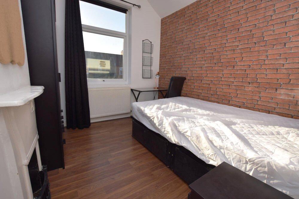 Main image of property: Southampton Road, Northampton, Northamptonshire, NN4