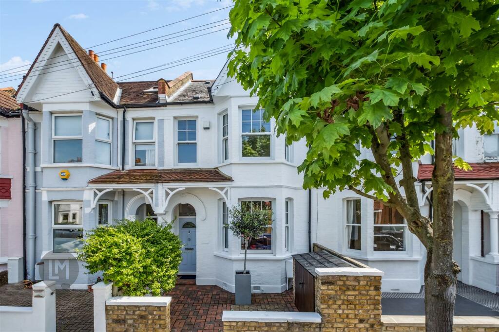 3 bedroom house for sale in Trentham Street, London, SW18