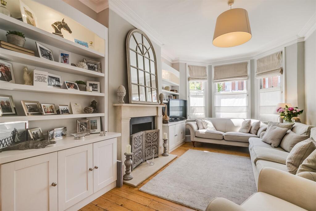 Main image of property: Heythorp Street, London