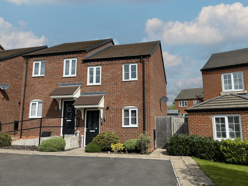 Main image of property: Ypres Way, Evesham, WR11