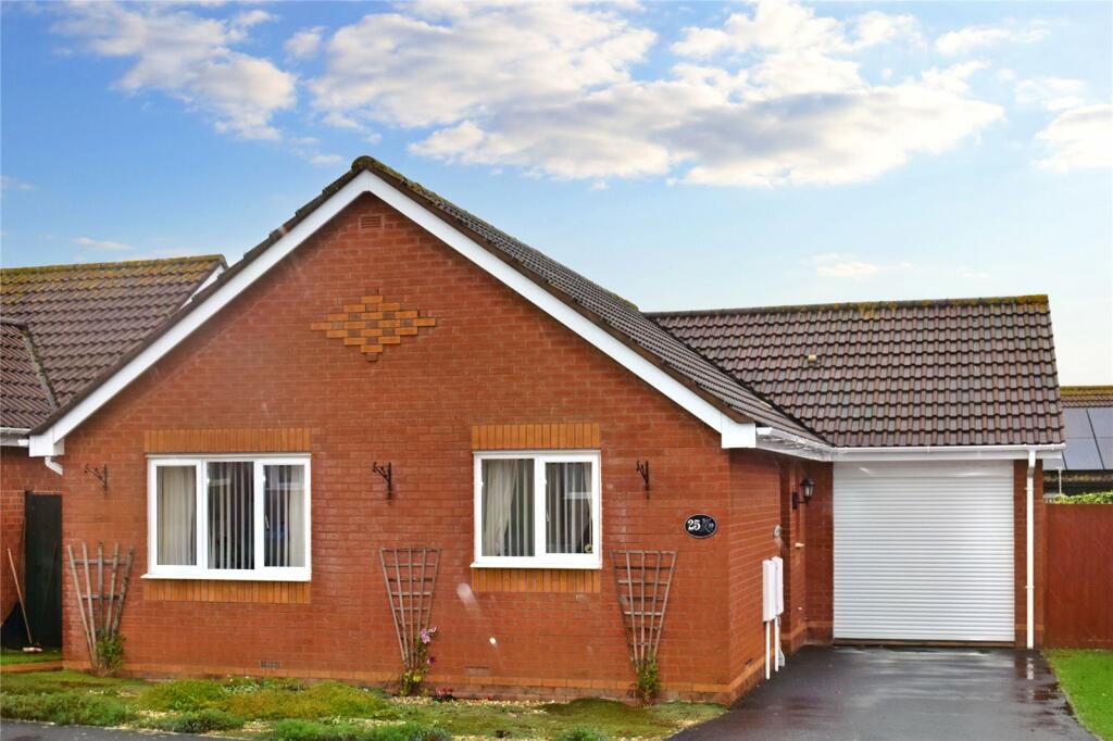 2 bedroom bungalow for sale in Admirals Close, Watchet, TA23