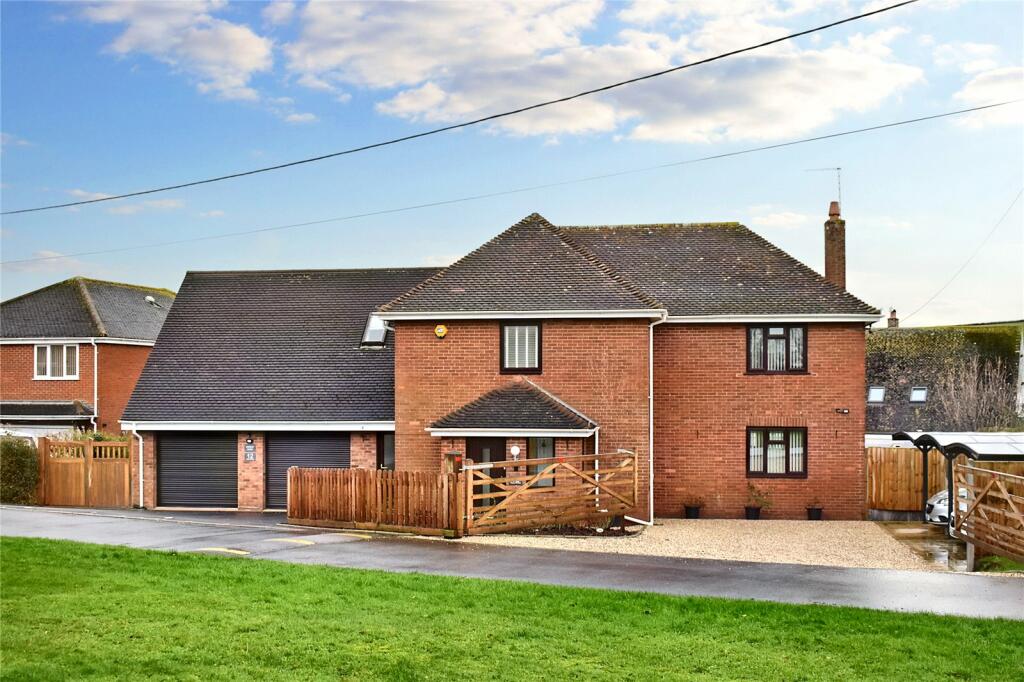 4 bedroom detached house for sale in Cherry Tree Way, Watchet, Somerset