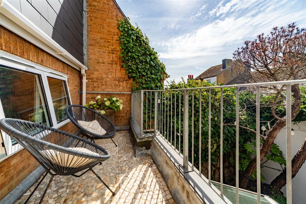 Additional property image - Crown Street, Brighton