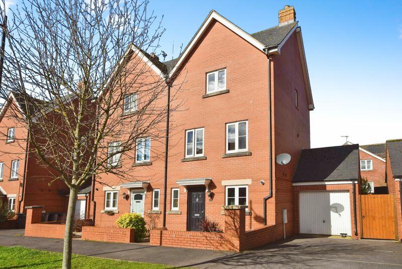 4 bedroom semidetached house for sale in Ramsbury Drive, Old Sarum
