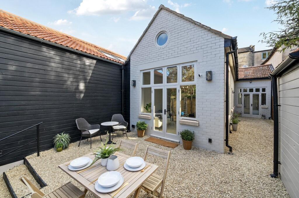 Main image of property: Lambridge Buildings Mews, Bath, Somerset, BA1