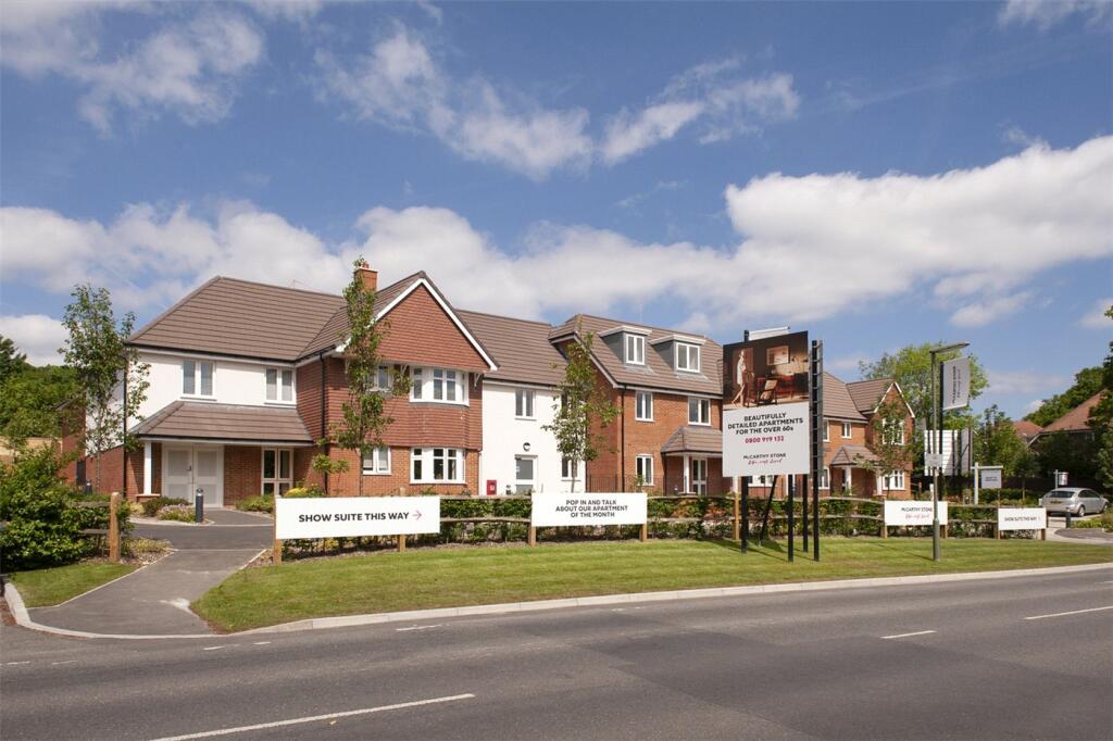 1 bedroom apartment for sale in Outwood Lane, Chipstead, Coulsdon