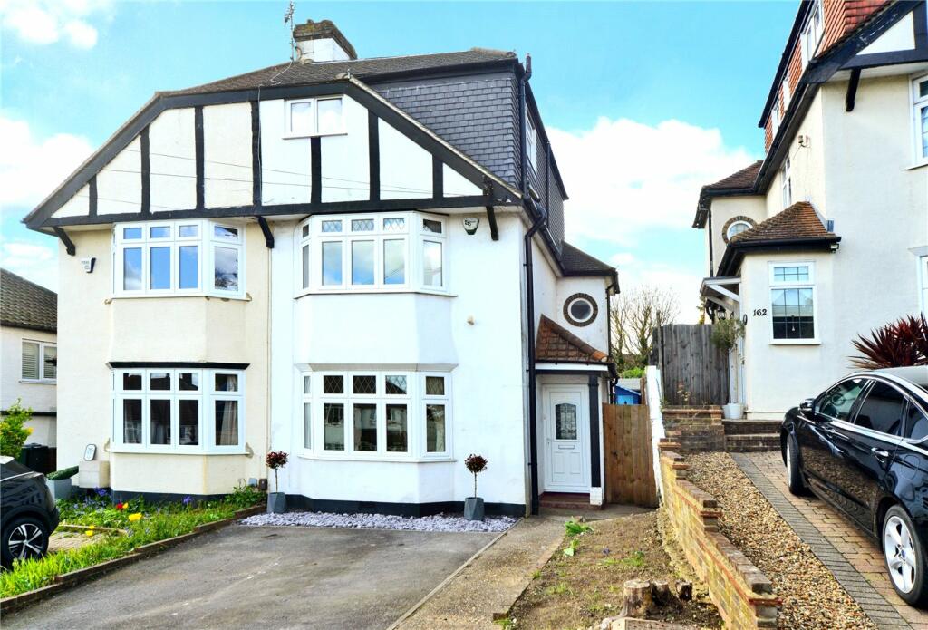 3 bedroom semidetached house for sale in Chipstead Way, Banstead