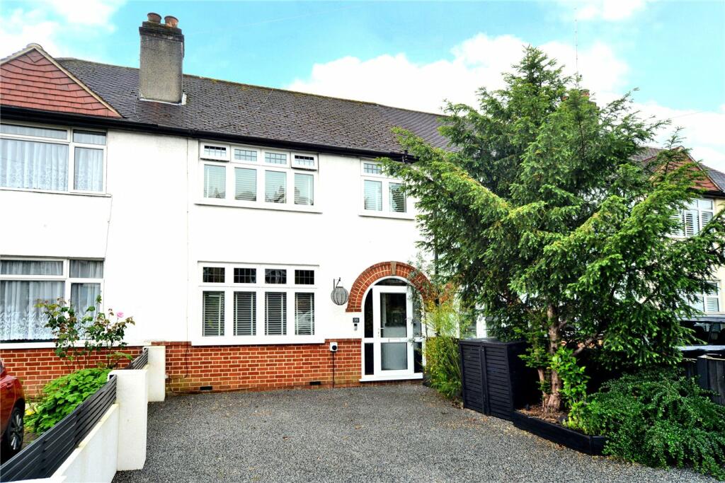3 bedroom terraced house for sale in Manor Way, Banstead, Surrey, SM7