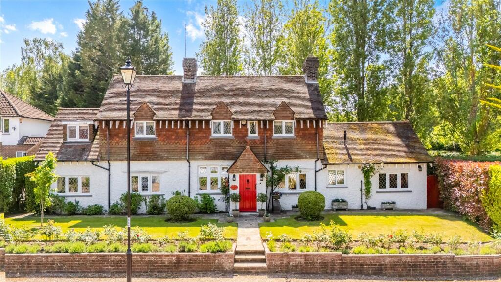 Main image of property: Rose Walk, Purley, CR8