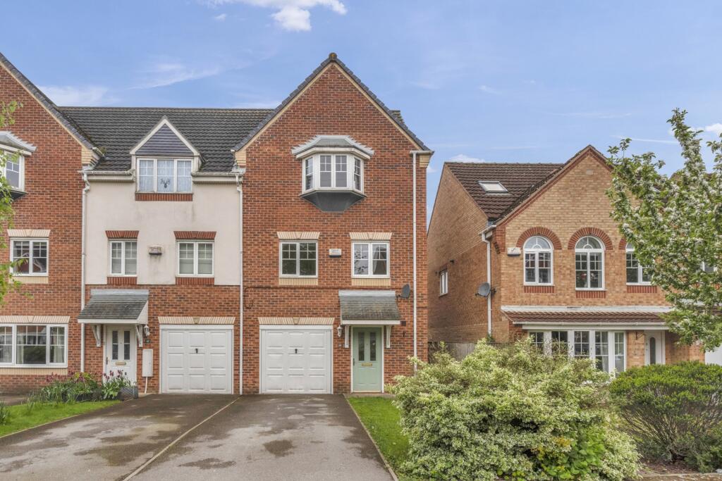 4 bedroom town house for sale in Beckett Drive, Osbaldwick, YO19