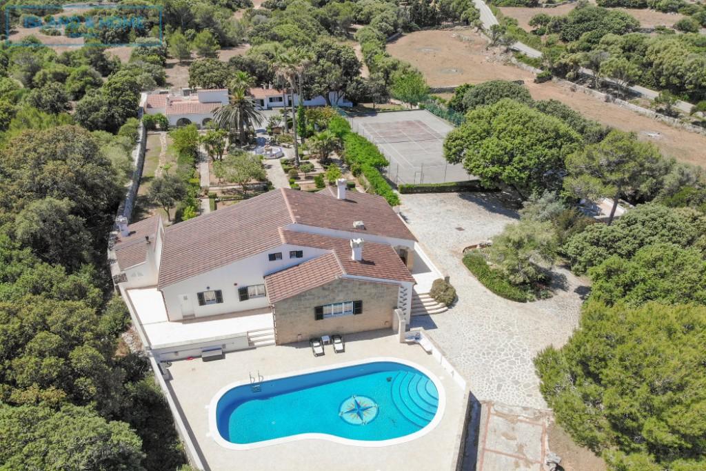 Country House for sale in Alaior, Menorca...