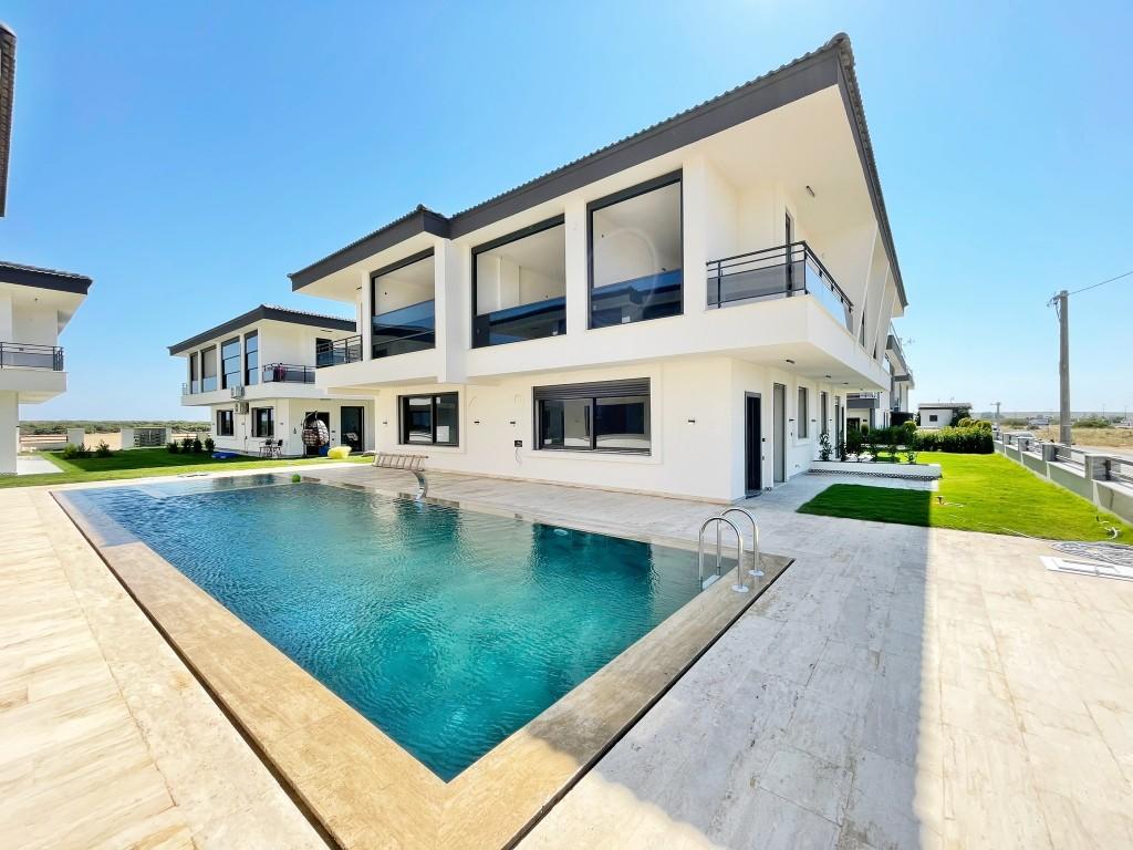 3 bedroom detached villa for sale in Altinkum, Didim, Aydin, Turkey