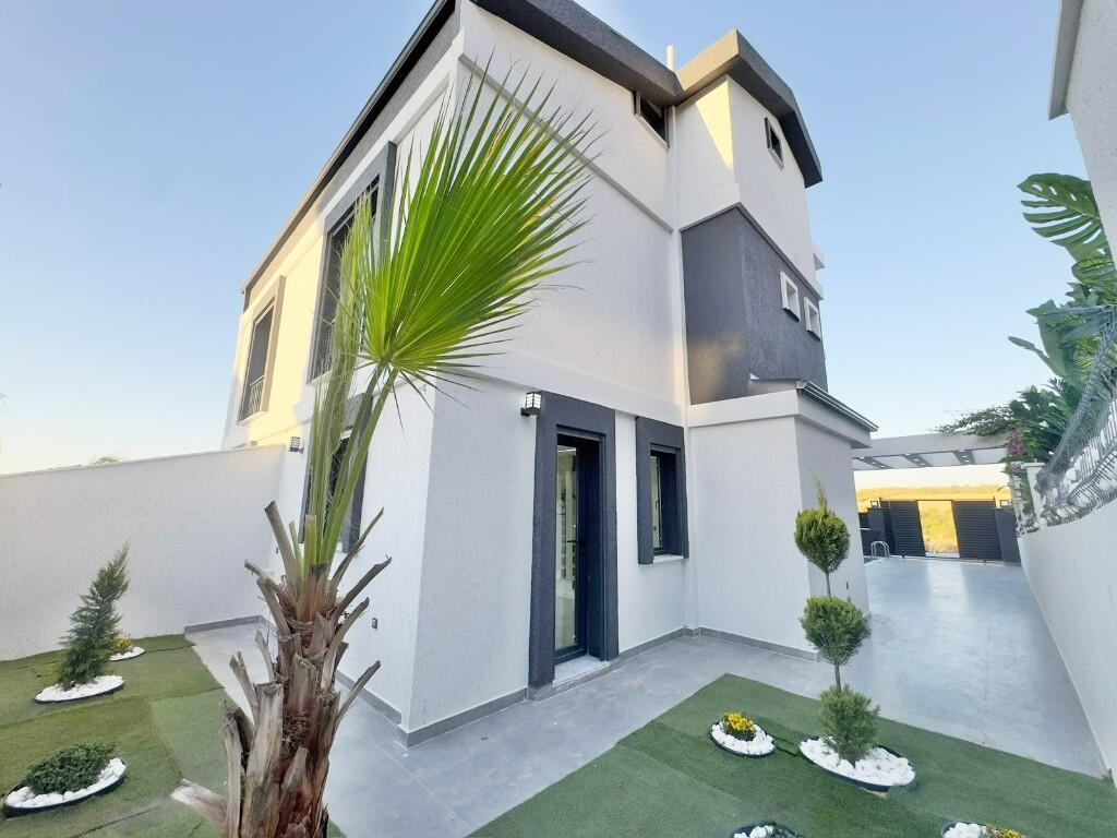 Main image of property: Altinkum, Didim, Aydin