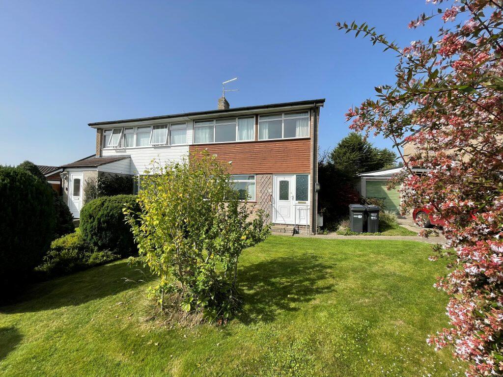 3 bedroom semidetached house for sale in Rivers Road, Yeovil, Somerset