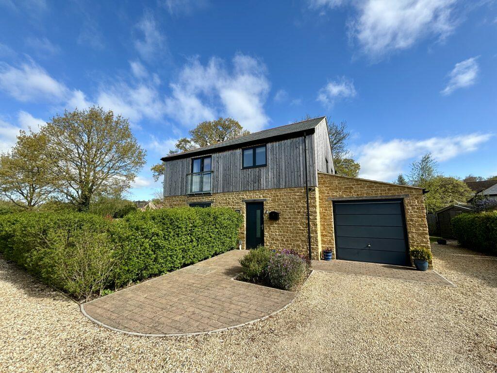 3 bedroom detached house for sale in Underhayes Court, East Chinnock