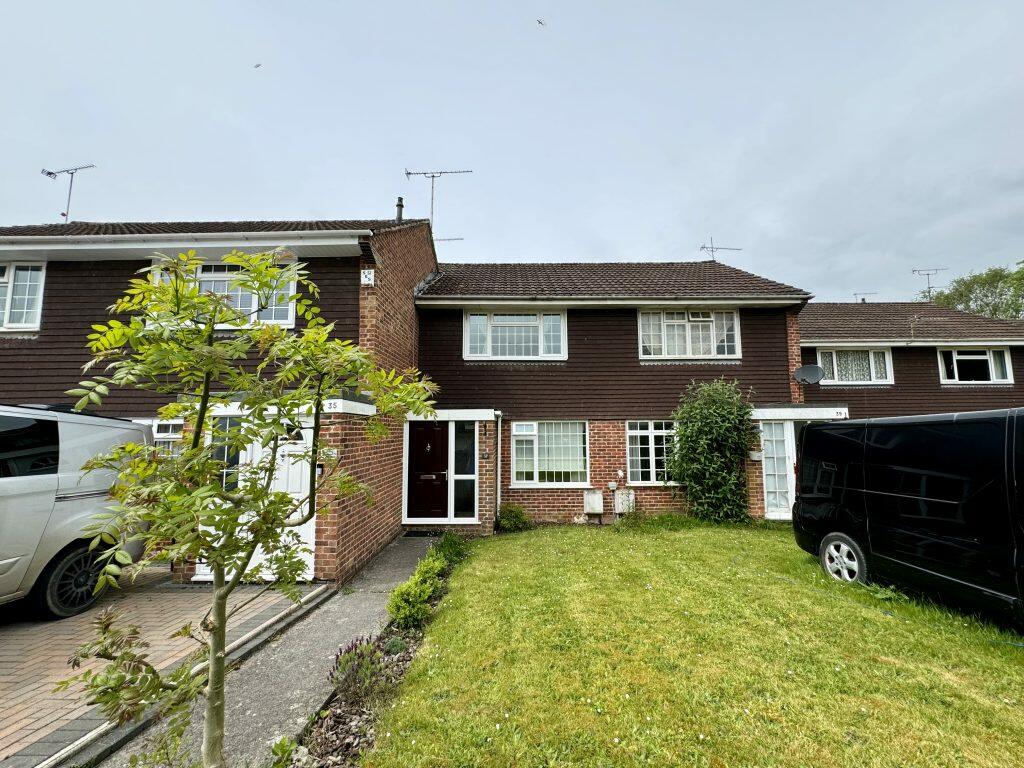 2 bedroom terraced house for sale in Rowan Way, Yeovil, Somerset, BA20