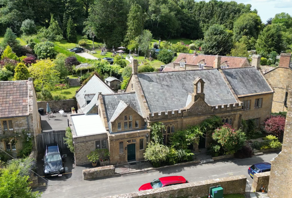 4 bedroom character property for sale in Montacute